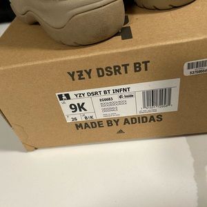 Yeezy Dsrt boots